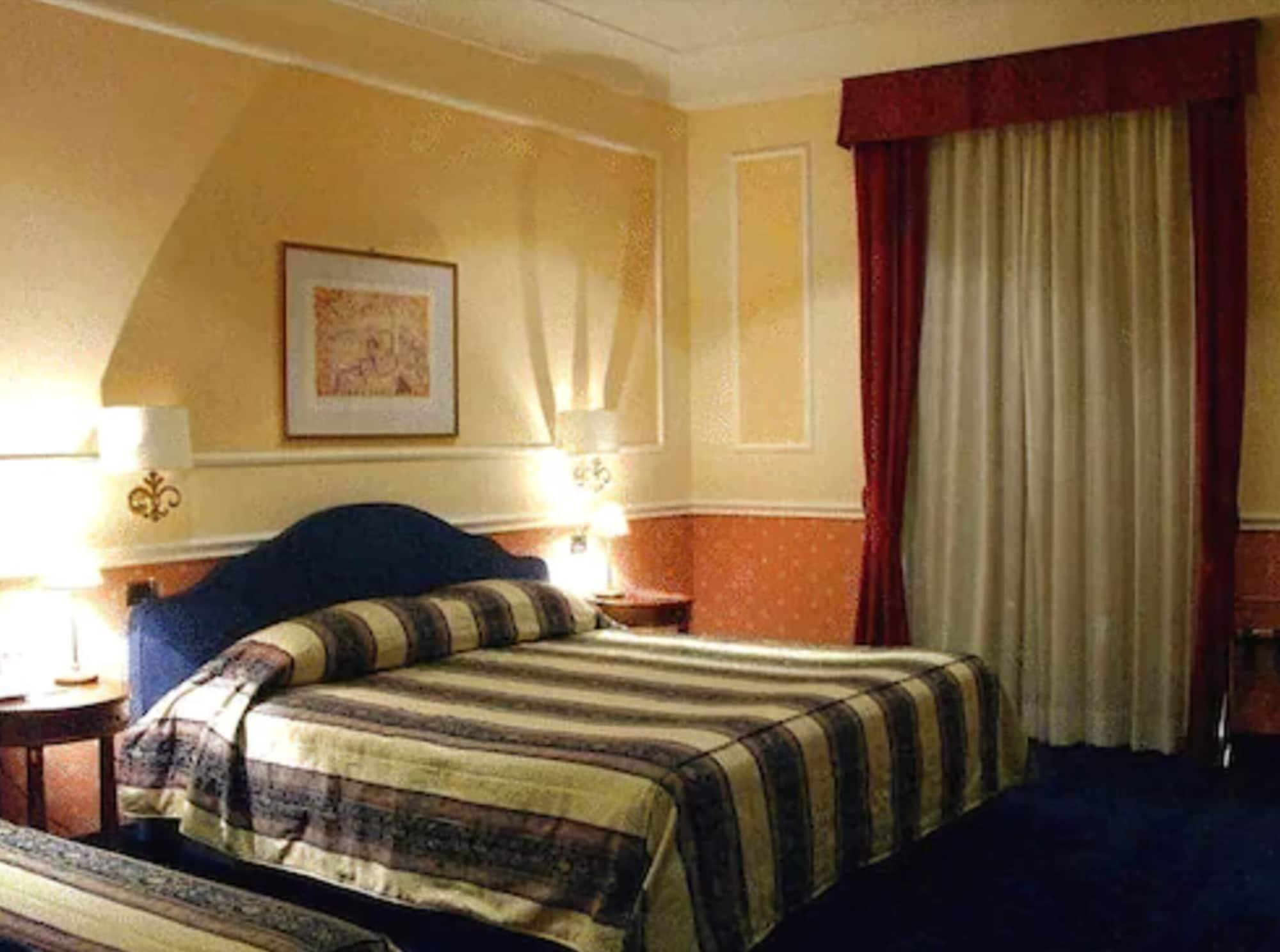 Relais Hotel Antico Palazzo Rospigliosi Rome Bagian luar foto