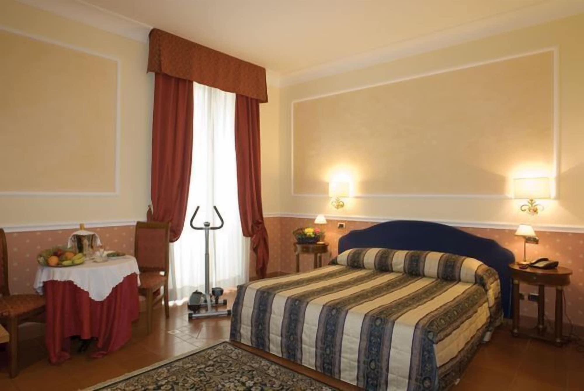 Relais Hotel Antico Palazzo Rospigliosi Rome Bagian luar foto
