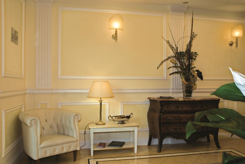 Relais Hotel Antico Palazzo Rospigliosi Rome Bagian luar foto
